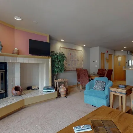Liftside Condominiums 203